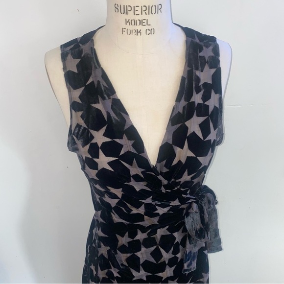 Lilith star sheer wrap around silk blend dress - Picture 3 of 7